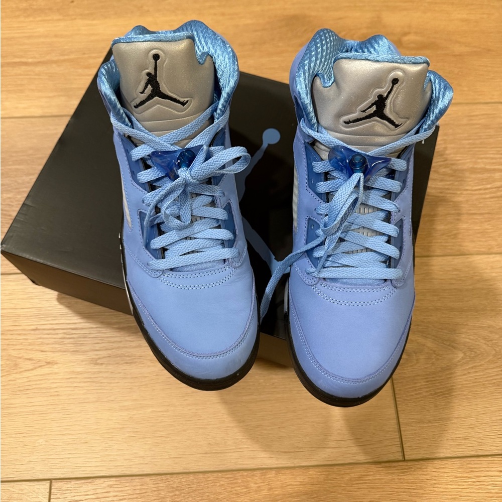Jordan Retro 5 UNC University Blue SE size 10.5 Men